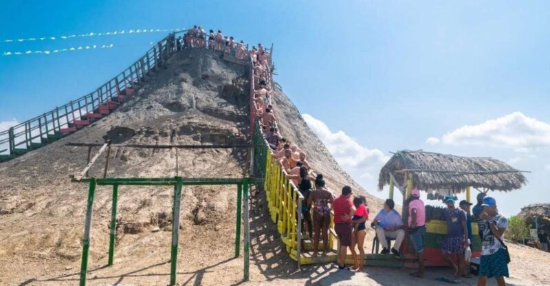 Cartagena: Totumo Volcano Bilingual Guide and Lunch - Key Points