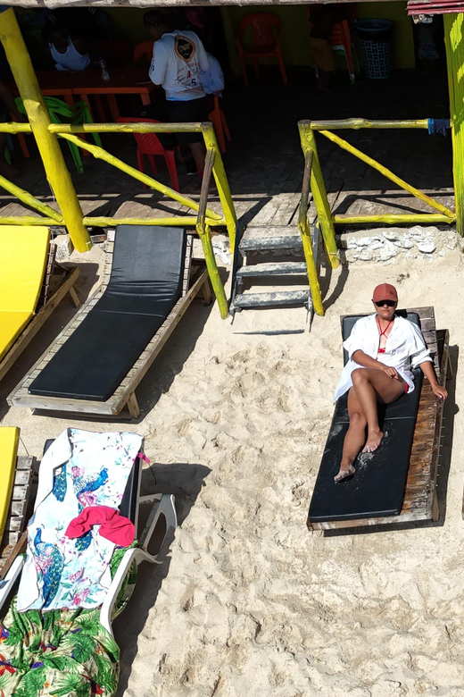 Cartagena: Tour of the Islands With Snorkeling, Lunch, and Plankton Activity - Lunch and Sunset