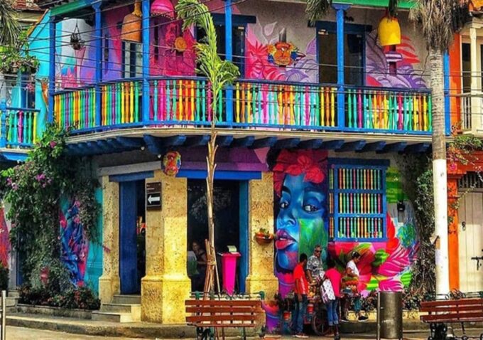 Cartagena: Tour to Convent Popa, Historical City and Getsemani - Communication and Accessibility