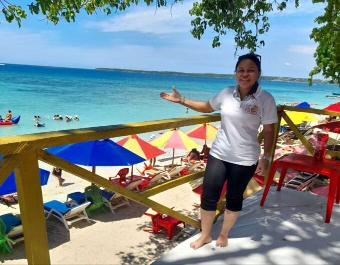 Cartagena: Traditional Daytour to Playa Blanca By Bus! - Recommended Attire
