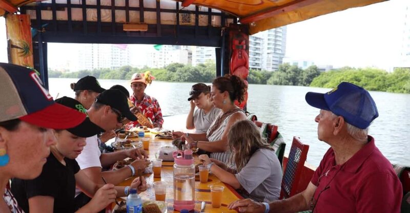 Cartagena: Typical Colombian Boat Tour With Caribbean Lunch - Inclusions