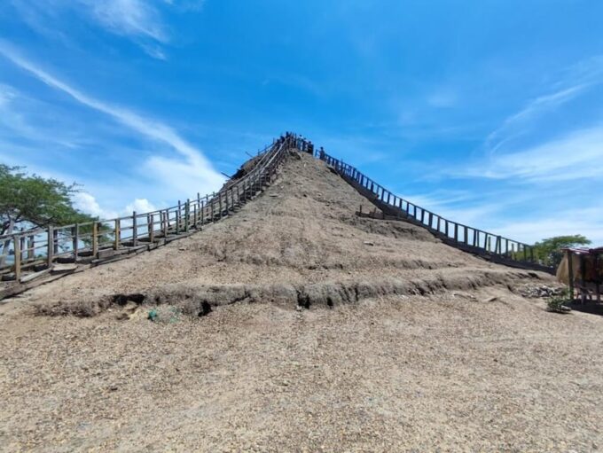 Cartagena: Volcano Mud Bath and Club Hotel Day Trip - Cancellation and Payment