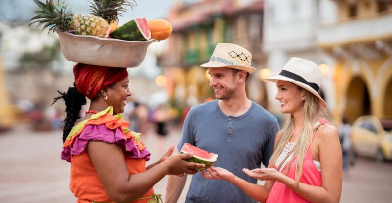 Cartagena: Walled City and Getsemani Shared Walking Tour - Tour Experience