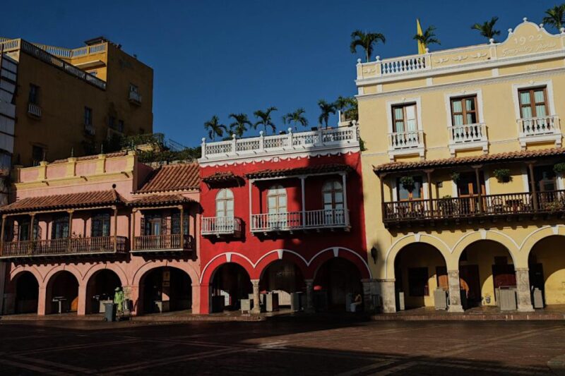 Cartagena: Walled City and Getsemani Shared Walking Tour - What to Bring