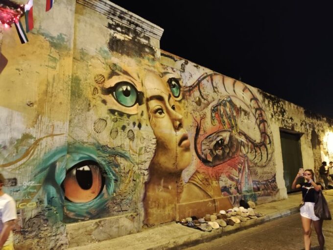 Cartagena: Walled City and Getsemani Shared Walking Tour - Discovering Getsemanis Spirit