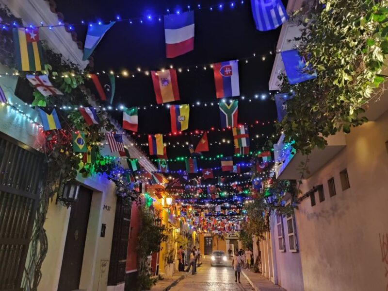 Cartagena: Walled City and Getsemani Shared Walking Tour - Itinerary Highlights