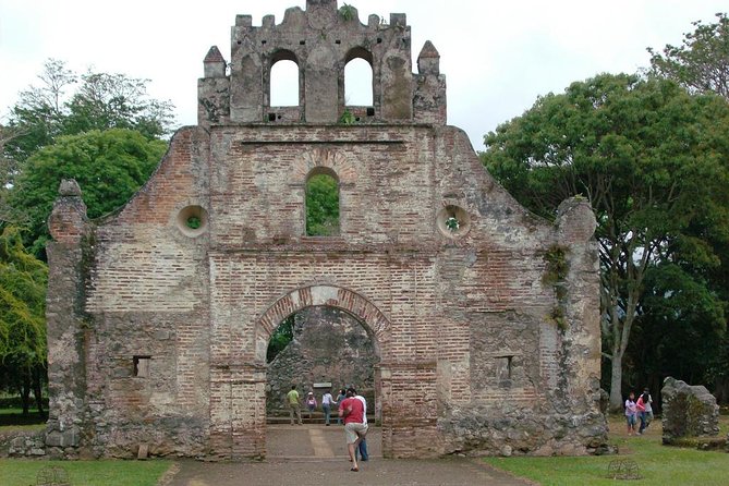 Cartago Highlights: Irazu Volcano and Small Towns. Private Tour - Transportation and Logistics