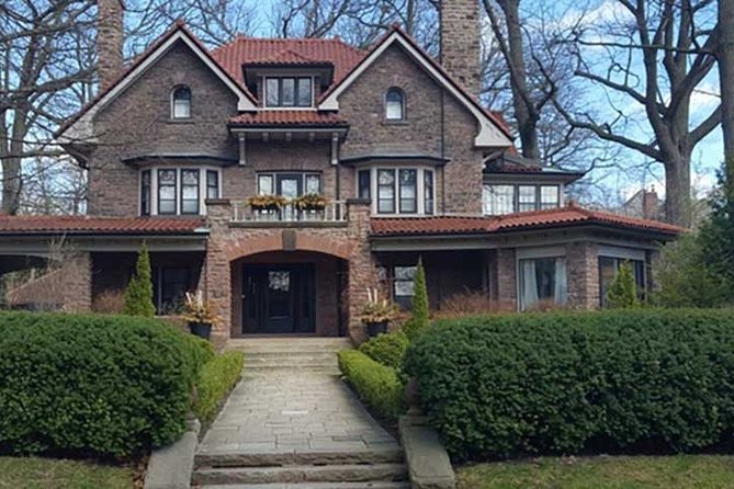 Casa Loma: Uncover the Stories Behind the Regal Facades on an Audio Walking Tour - Discovering the Opulent Interiors