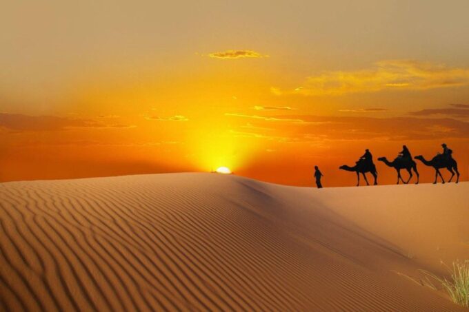 Casablanca: 6 Days Tour Blue City, Fes, Desert & Marrakech - Merzouga to Marrakech