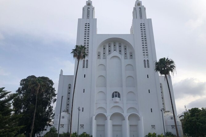 Casablanca and Morocco Shared Walking Tour With Licensed Guide - Hassle-Free Tour With Guide