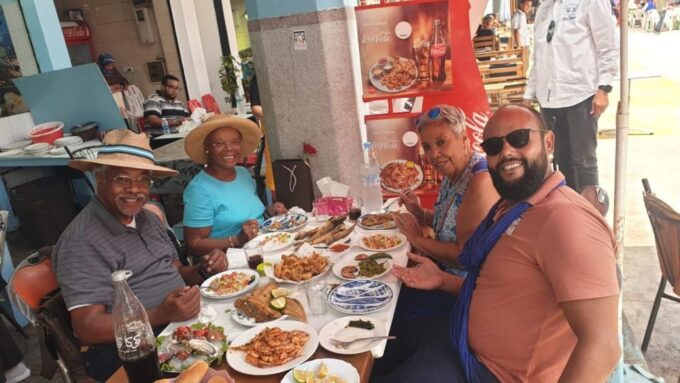 Casablanca: Central Market Food Tour With Tastings and Lunch - Discover Casablancas Central Market