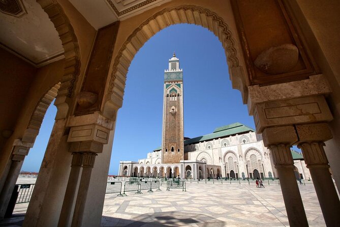 Casablanca City Guided Tour by Car : Hassan II Mosque & Monuments - Key Points