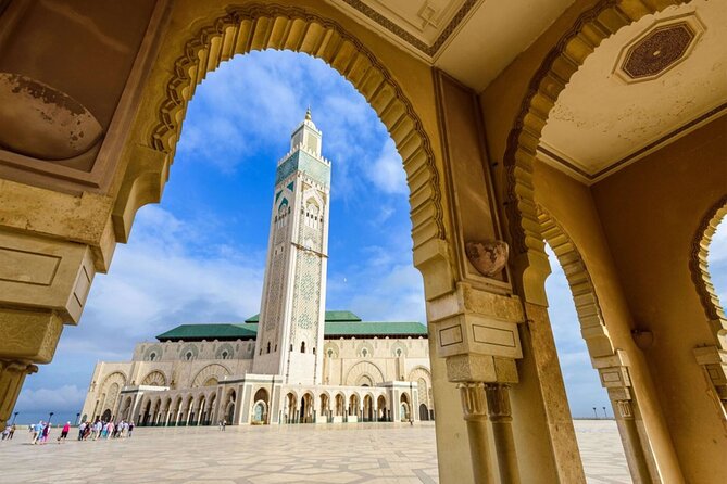 Casablanca City Tour With Hassan II Mosque Ticket - Historic Neighborhoods and Souks