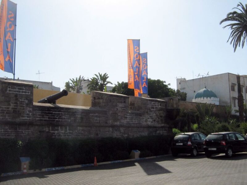 Casablanca Guided City Tour With Mosque Entry Ticket - Key Points