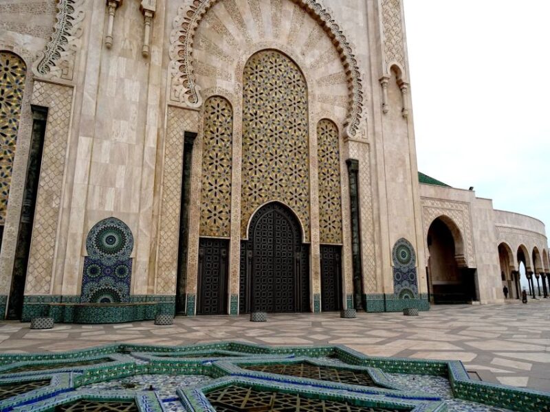 Casablanca Guided City Tour With Mosque Entry Ticket - Cultural Immersion