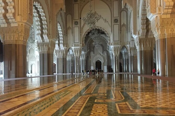 Casablanca Hassan II Mosque Guided Tour With Entrance Ticket - Meeting and Pickup