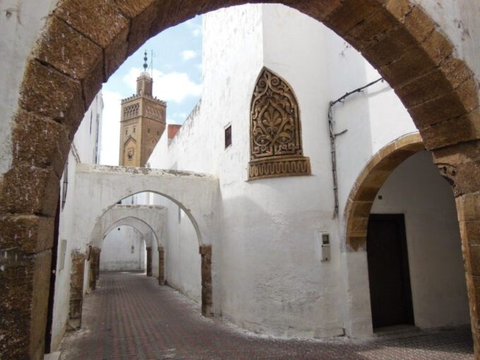 Casablanca Tour With Hassan II Mosque Ticket+Hotel Transfers - Vibrant Markets and Quarters