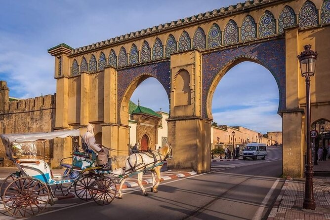 Casablanca Transfer From Fes to via Meknes and Rabat - Inclusions