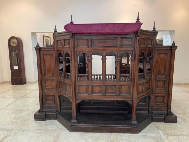 Casablancas Art Scene: A Private Guided Tour - Mosque and Cathedral Tours