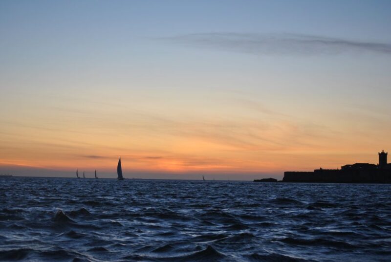 Cascais: 2-Hour Sunset Cruise - Key Points