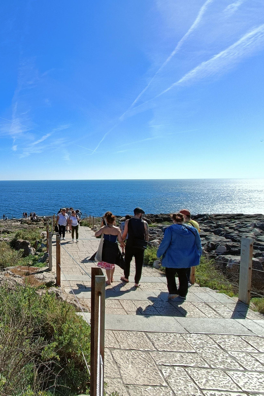 Cascais and Sintra Tour, Lunch in a Local Restaurant - Key Points