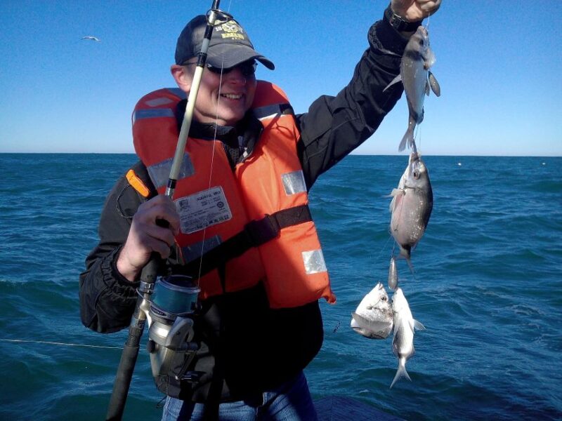 Cascais: Family Fishing With Welcome Drinks - Cascais Fishing Culture