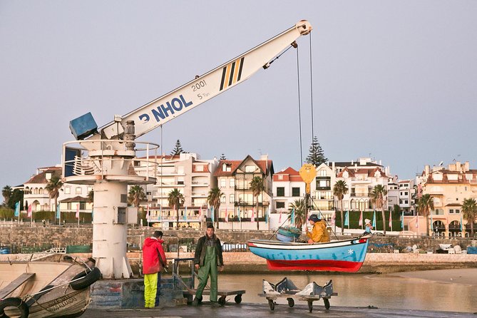 Cascais: Glamour, Luxury and Decay by The Lisbon Coastline - Accessibility and Booking Considerations
