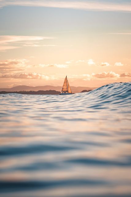 Cascais: Private Sunset Experience by Sailboat - Inclusions and Requirements