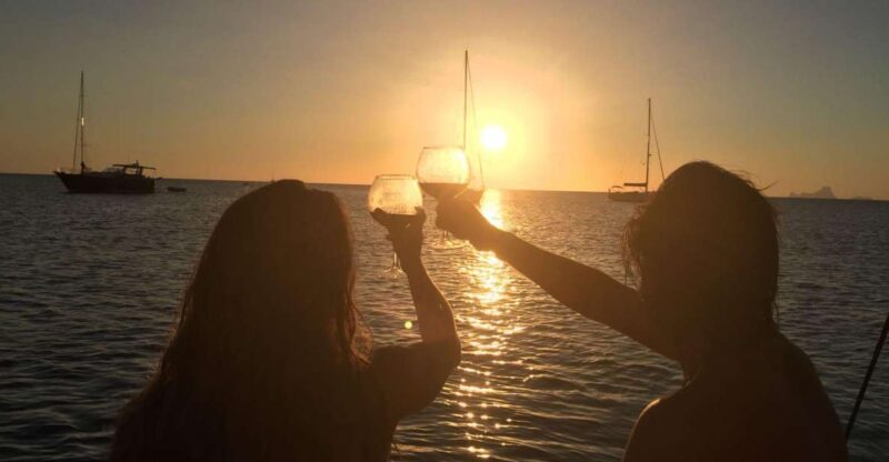 Cascais: Romantic Experience for Two by Sailboat - Sailing Itinerary