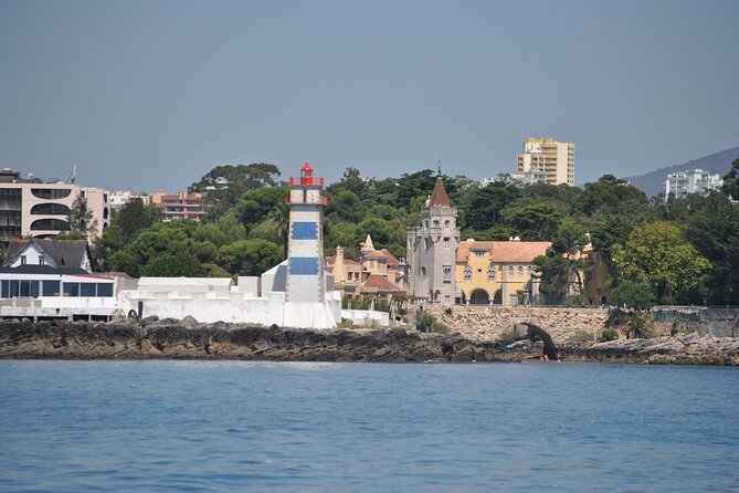 Cascais Romantic Private 2h Cruise With Sparkling Wine - Pricing and Group Size