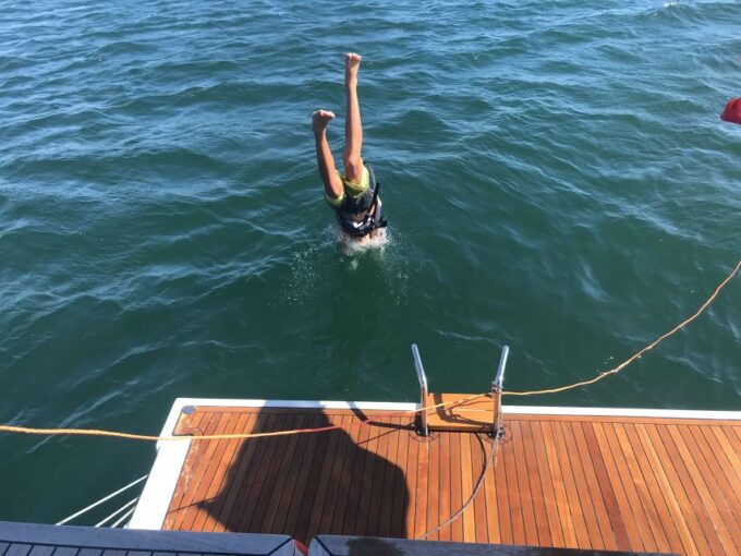 Cascais: Sailing Tour With Drink - Frequently Asked Questions