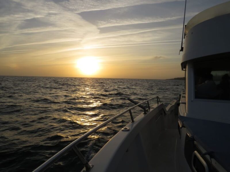 Cascais: Sunset Boat Trip With Welcome Drinks - Tour Schedule