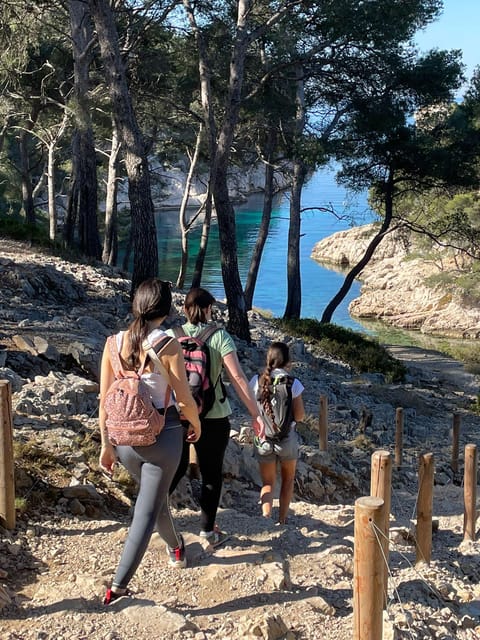 Cassis: 2 Calanques Hiking Tour With Swimming - Exploring the Calanque De Port-Miou