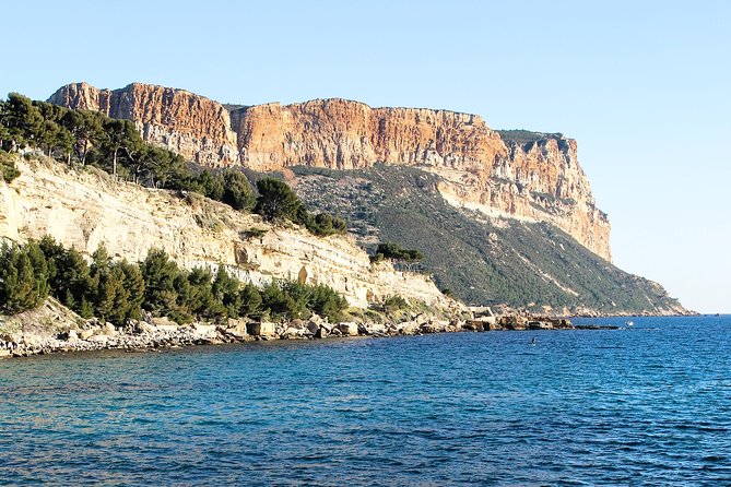 Cassis Ancient Fishing Port, Calanques & Spectacular Cap Canaille Private Tour - Route Des Cretes