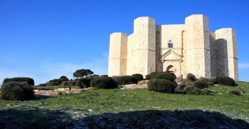 Castel Del Monte Tour With Transfer From Trani - Castel Del Monte Highlights