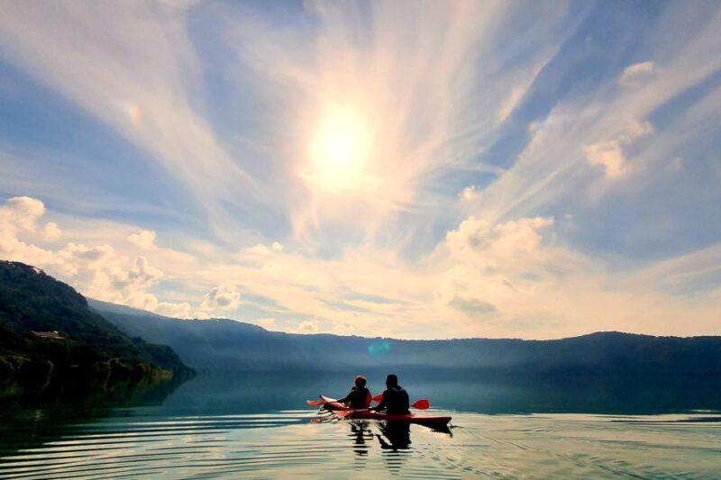 Castel Gandolfo: Kayak Food and Wine Tour - Included Amenities