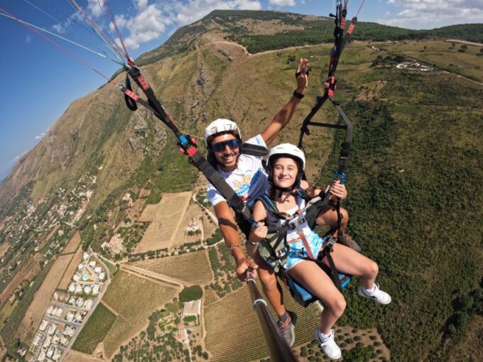 Castellammare Del Golfo: Paragliding Flight and GoPro Video - Flight Duration and Conditions