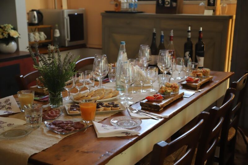 Castiglion Fiorentino: Buccelletti Wine Tour & Tasting - Key Points