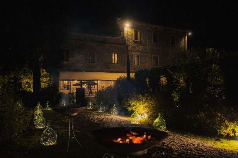 Castiglion Fiorentino: Buccelletti Wine Tour & Tasting - Exploring the Vineyard and Cellar