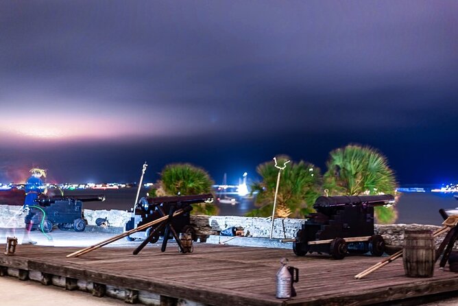 Castillo After Dark 1 Hour Guided Exterior Tour - Insights Into the Forts Fascinating Past