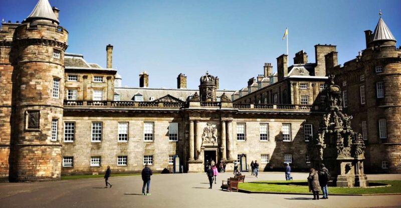 Castle & Cobblestones: 8-Hour Private Edinburgh Walking Tour - Inclusions