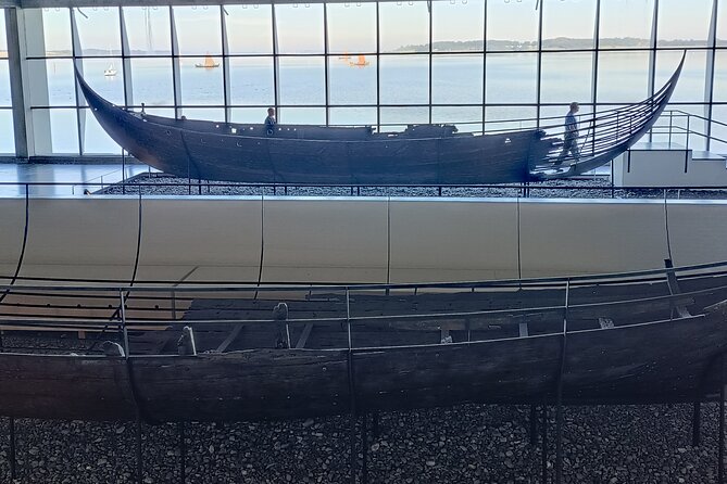Castle, Palace, Cathedral and Viking Ships Tour - Meeting and Pickup Information