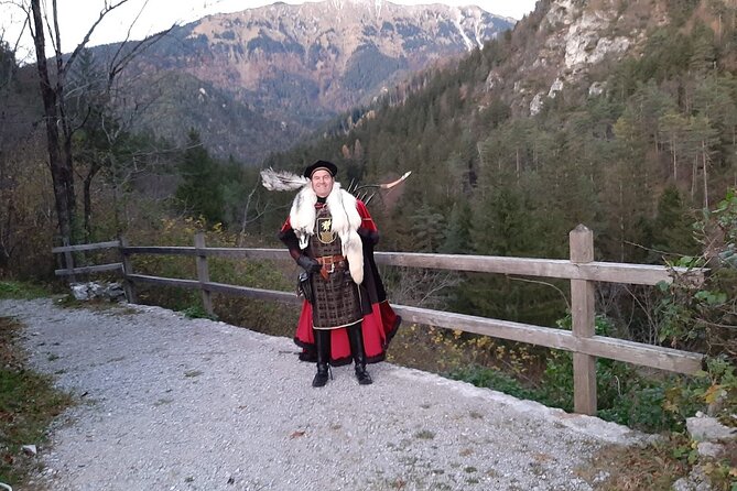 Castle Stein (Kamen) Historical Medieval Tour - Exploring the Grounds