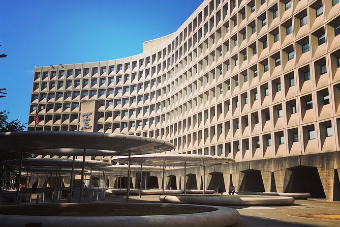 Castle to Capitol: Museums of the National Mall Architecture Tour - Smithsonian Institution Facts