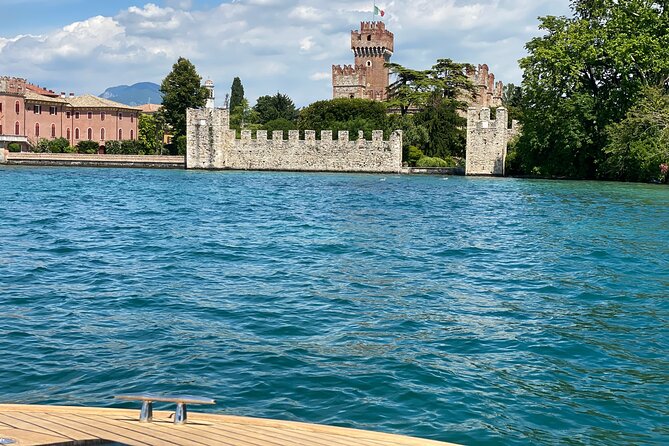Castles Boat Tour With Bardolino Wine Tasting and Nibbles - Meeting and Pickup Logistics