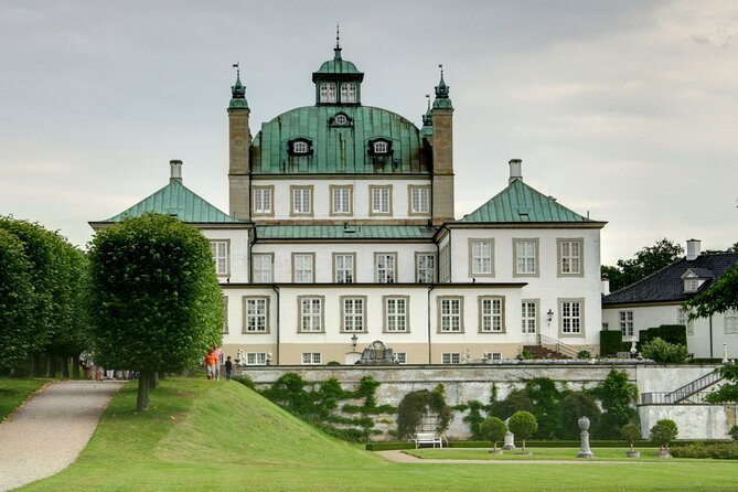 Castles of Kronborg and Frederiksborg From Copenhagen by Car - Exploring Kronborg Slot