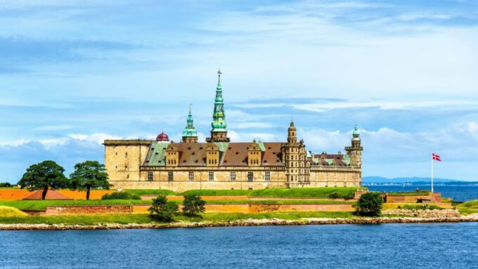 Castles of Kronborg and Frederiksborg From Copenhagen by Car - Itinerary for the 8-Hour Tour