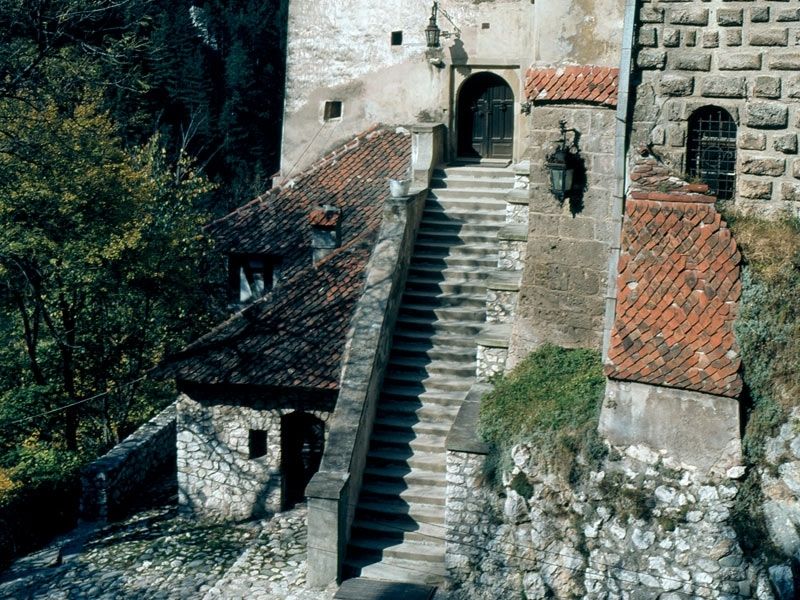 Castles of Transylvania Full-Day Tour From Bucharest - Cultural Insights