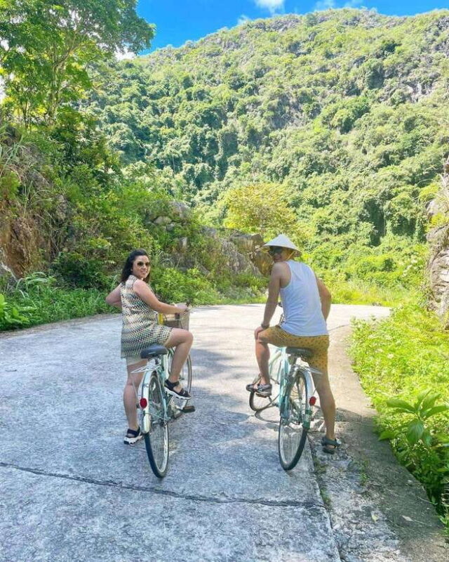Cat Ba: 2-Day Lan Ha Bay Adventure And Trekking Tour - Trekking to Navi Peak for Panoramic Views