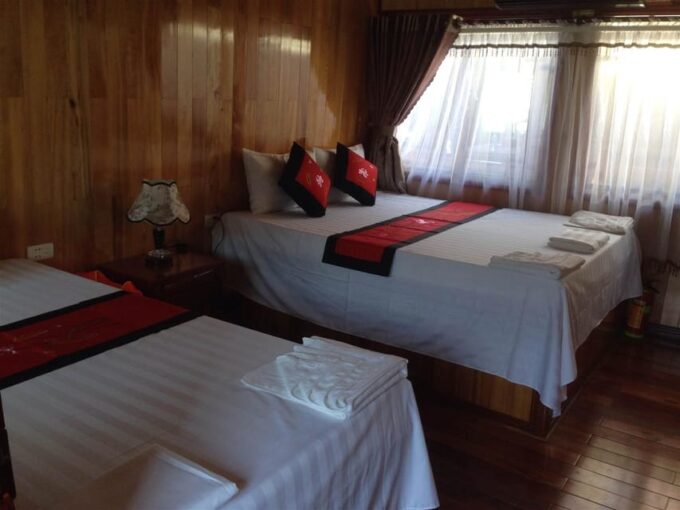 Cat Ba: 2-Day Lan Ha Bay Cruise With Plankton Excursion - What to Bring and Pack